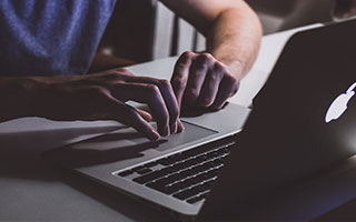 当事人在深夜遭遇内幕愤怒，秀人网全网炸锅，详情围观